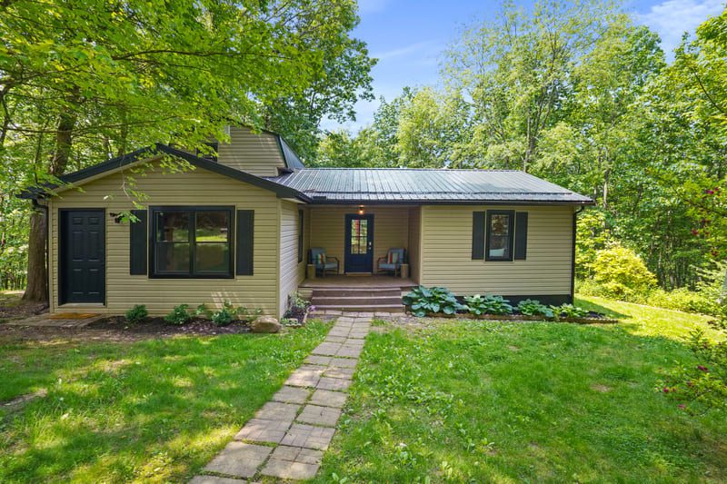 Image of Notestone Cabin in Hocking Hills, Ohio