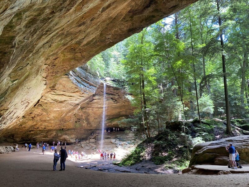 A photo of Ash Cave, one of the best hikes in Hocking Hills for beginners.